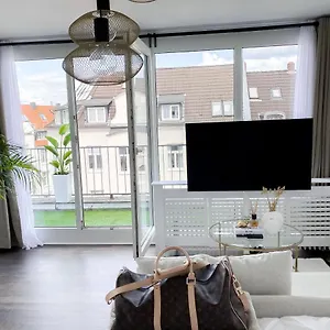  Apartment Dani Stylish Minimal Innercity Terrace